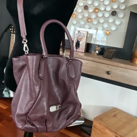 Marc Jacobs Q Fran Burgundy cardamom Italian leather tote - Picture 4 of 7